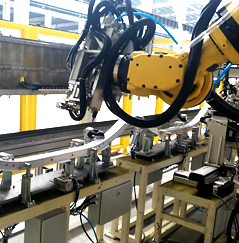 全自動鉚螺母槍及(jí)監控係統(tǒng)配機器(qì)人 全自(zì)動鉚螺母槍及監控(kòng)係統配機器人